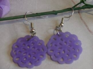 Pendientes artesanales Largos Flores Caladas Violeta